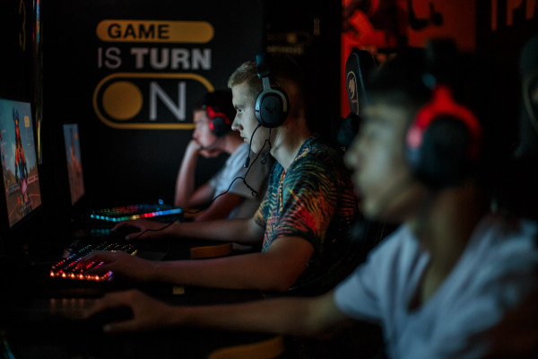 Франшиза кіберклубів CYBERION. Відкрийте прибутковий клуб в своєму місті